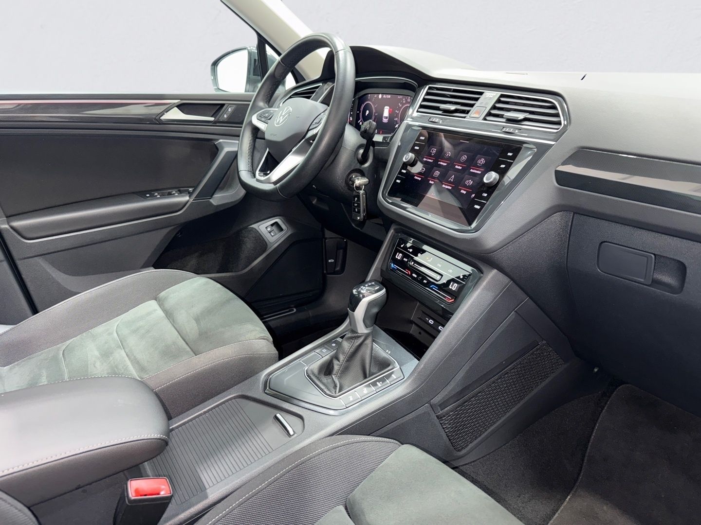 Volkswagen Tiguan 1.4 eTSI eHYBRID ELEGANCE GARANTIE MATRIX