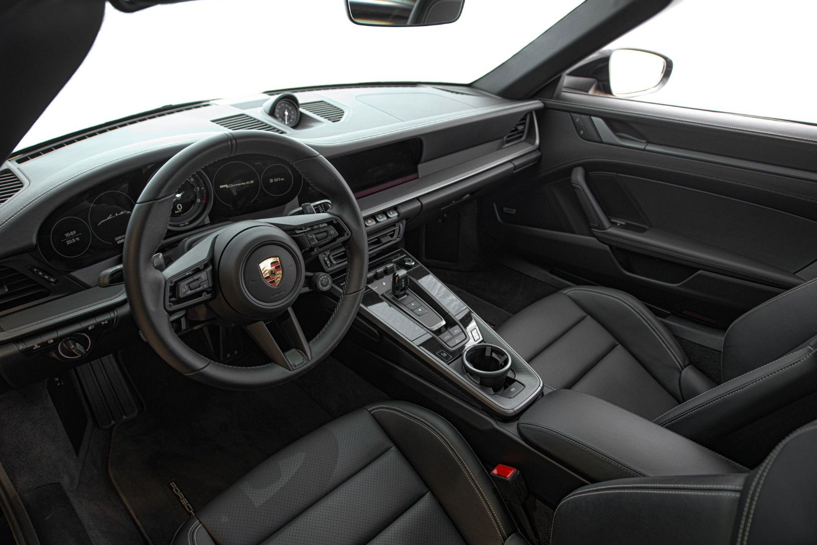 Porsche 992 .1 911 Carrera 4 S Cabriolet / 3380km / VAT