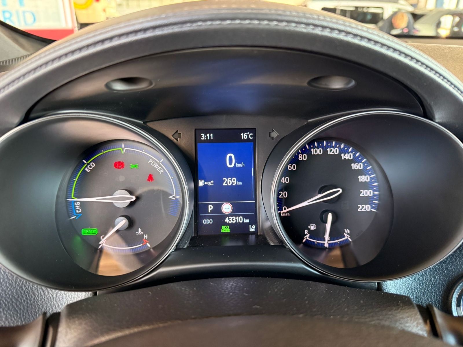 Toyota C-HR Hybrid Team D **STYLE**
