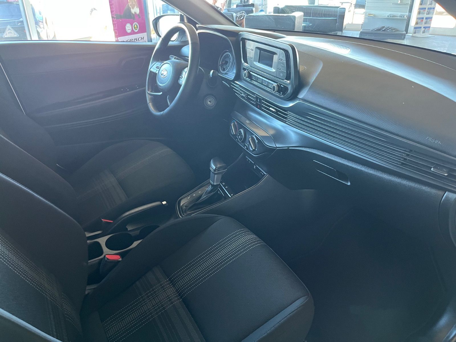Hyundai i20 - Samsaru's Car Outlet