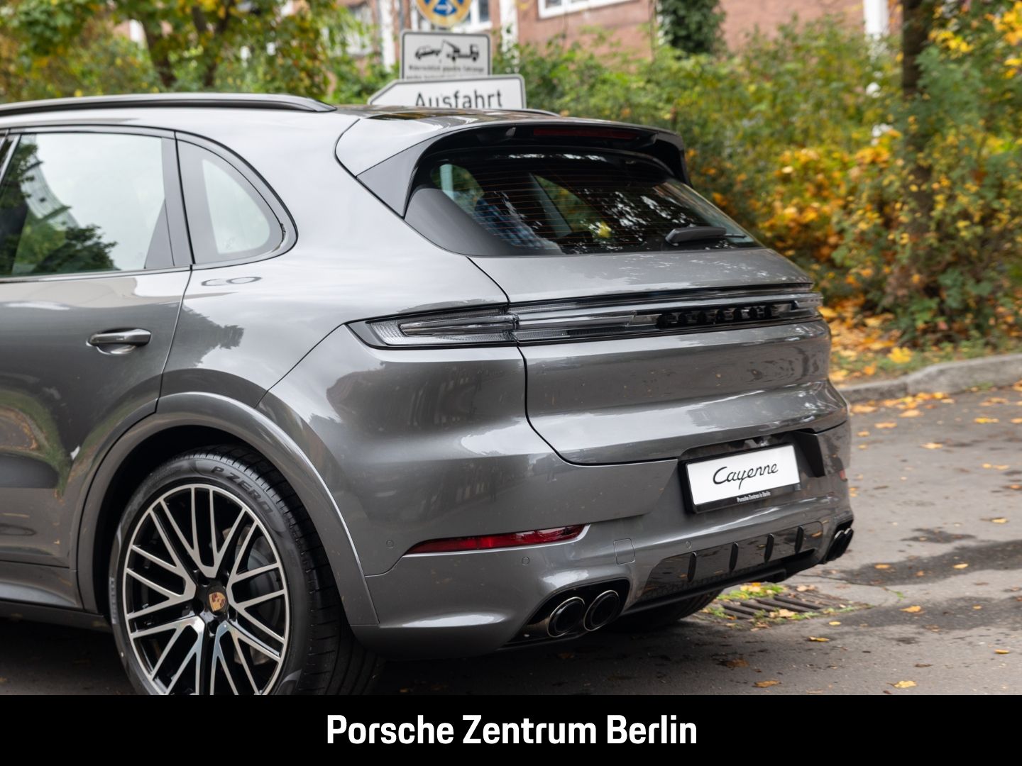 Porsche Cayenne HA-Lenkung InnoDrive Head-Up Sportabgas
