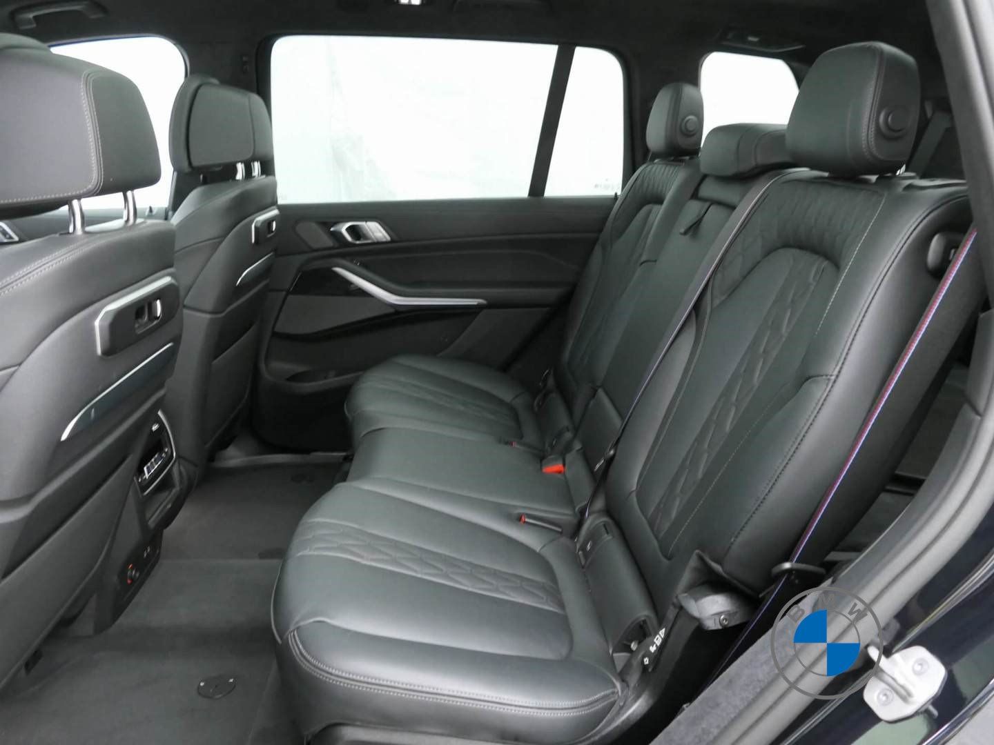 BMW X7 xDrive40d M Sport Pro 22" Skylounge Standhzg.
