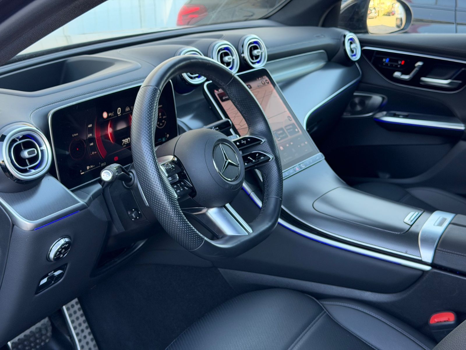 Mercedes-Benz GLC300 AMG Coupe 4M_Pano_360_Sitzklima_Leder_LED
