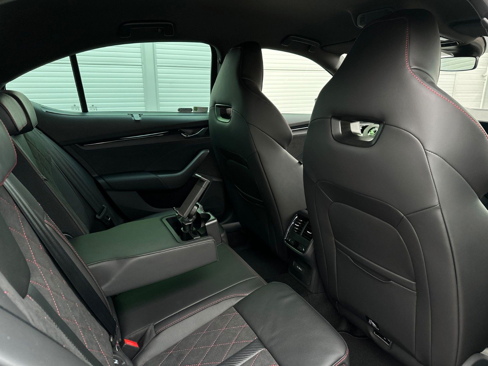 Skoda Octavia RS 2.0TSi DSG - Samsaru's Car Outlet