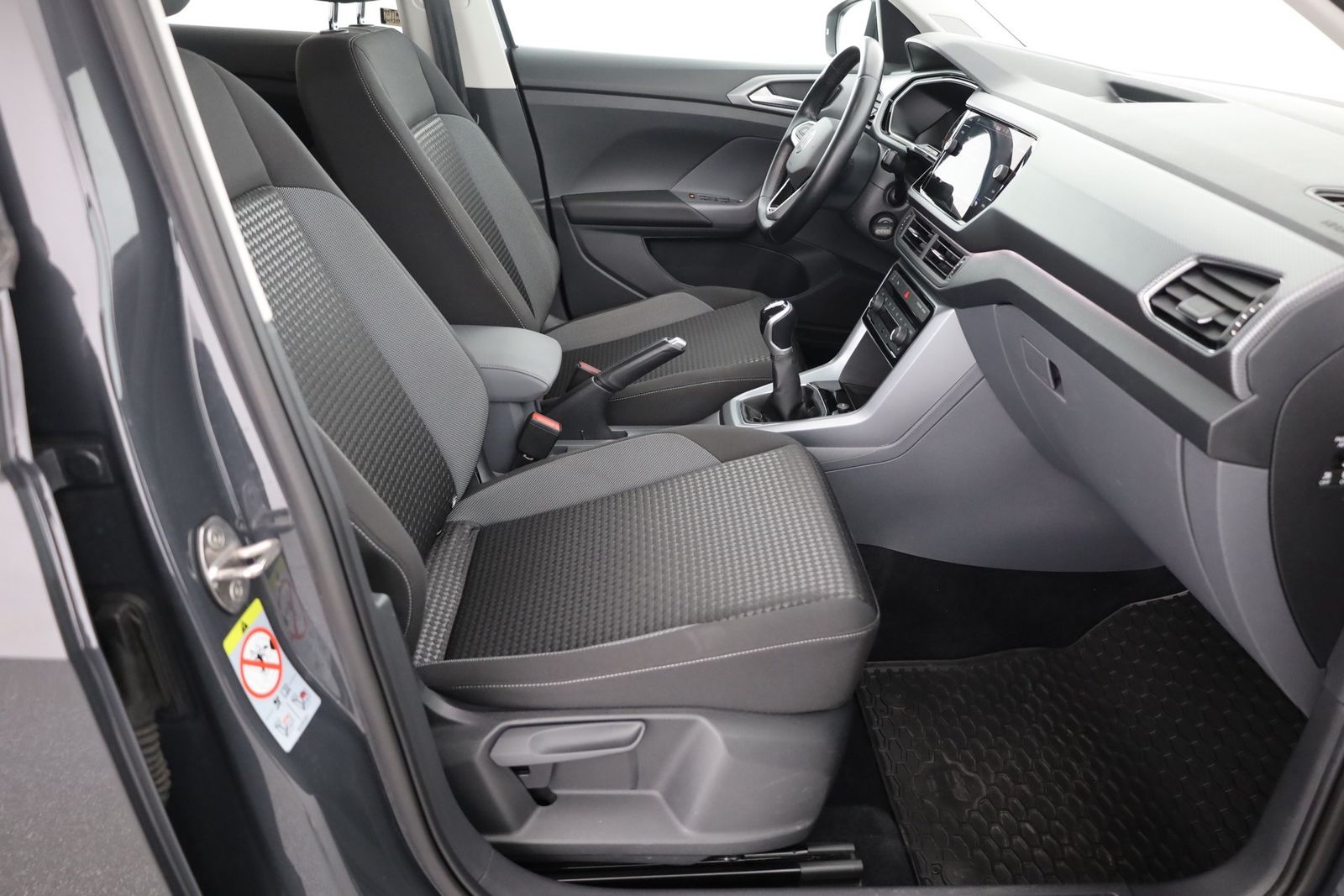 Volkswagen T-Cross 1.0 TSI Active - Samsaru's Car Outlet