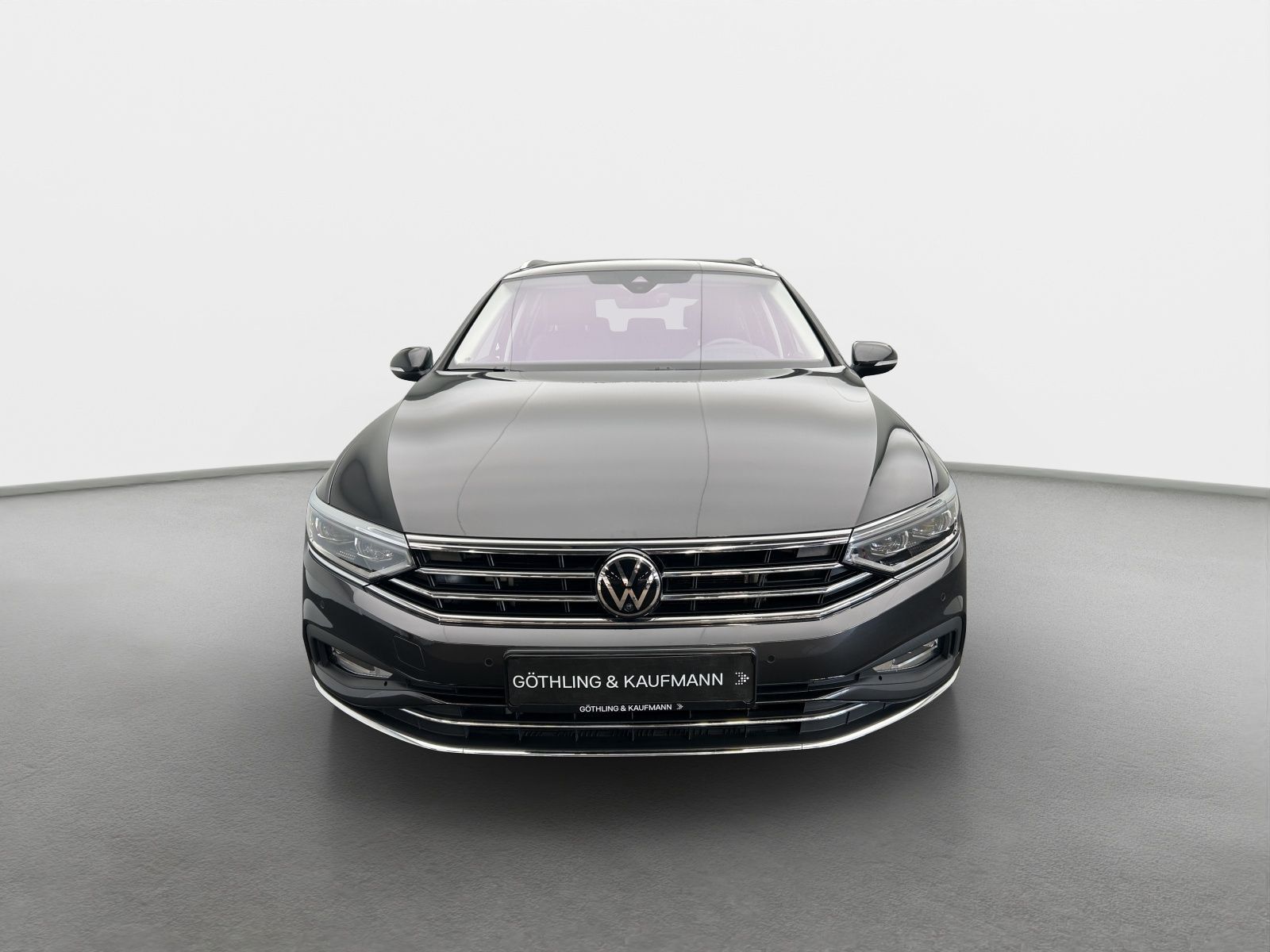 Volkswagen Passat Variant Elegance 2.0 TDI *AHK*NAVI*PANO*E