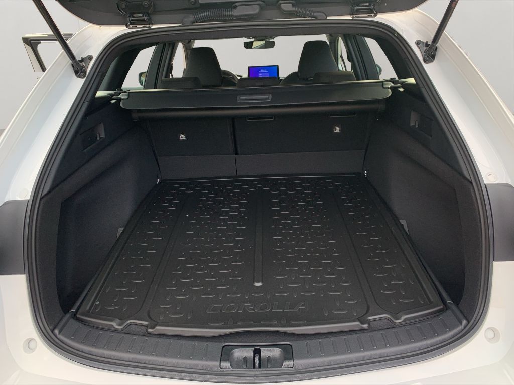 Toyota Corolla 2.0 Hybrid Touring Sports Business Editi