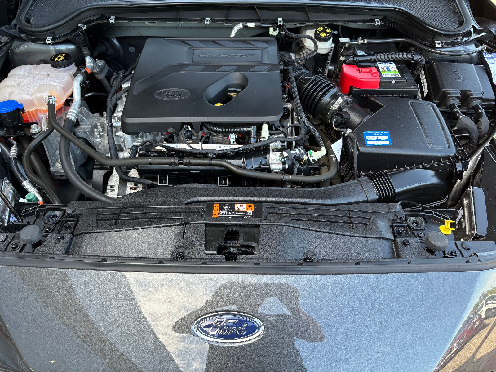 Ford Focus Turnier ST-Line X AHK NAVI LED PANO-SD EHK