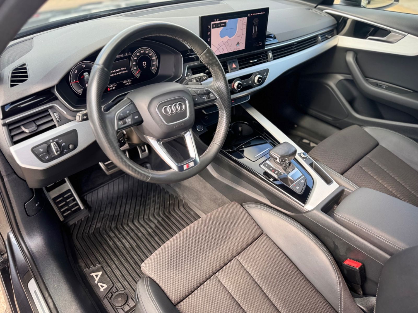 Audi A4 Avant 35 TDI S line - Samsaru's Car Outlet