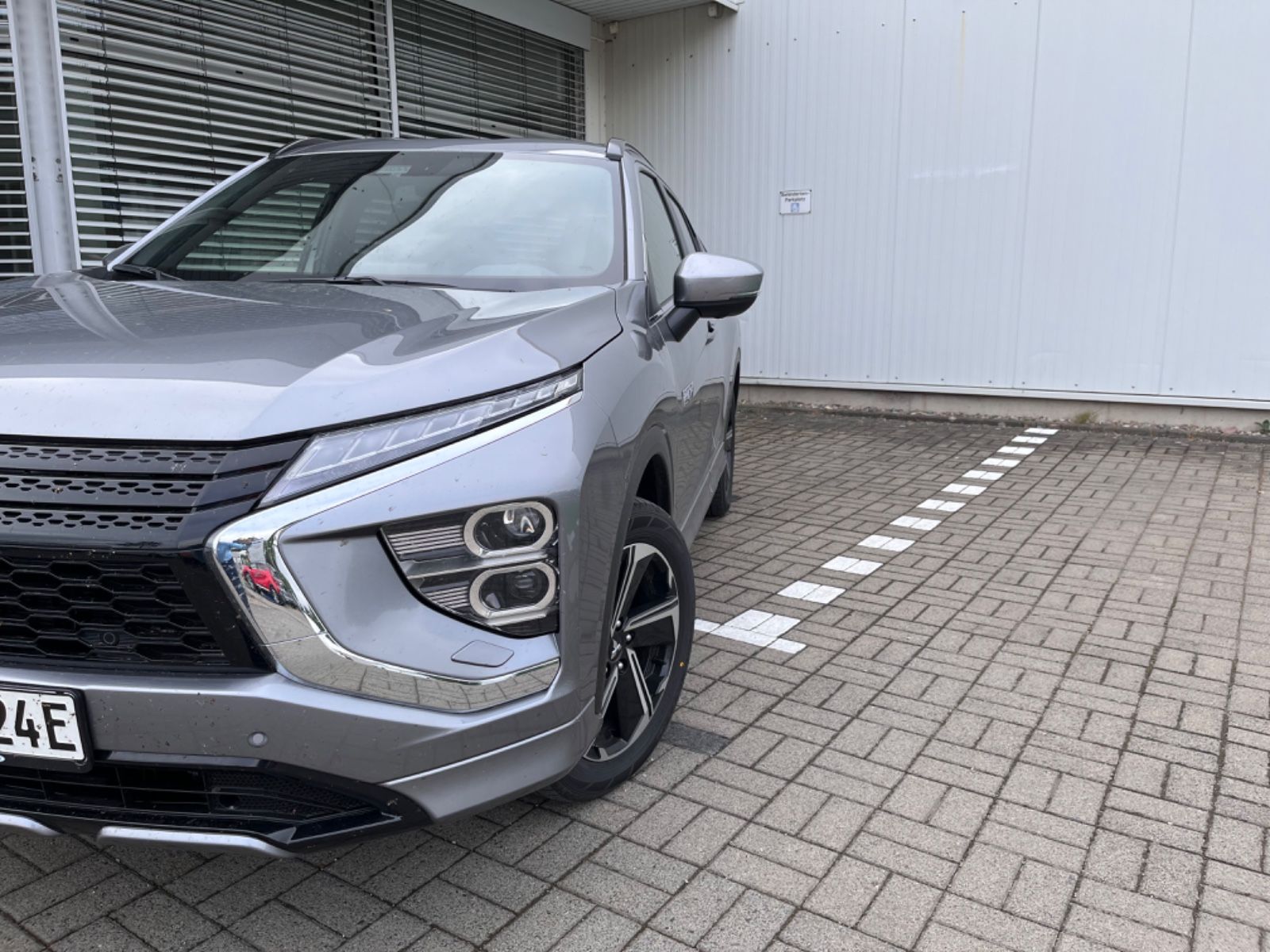 Mitsubishi Eclipse Cross Plug-in Hybrid Plus Select 4WD