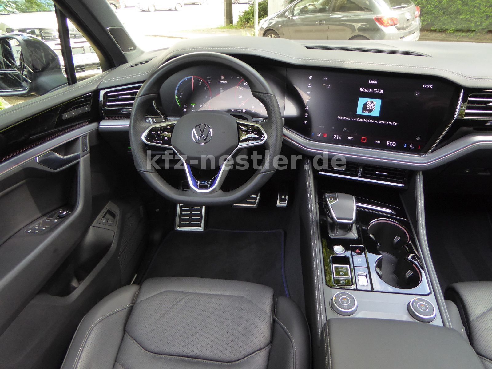 Volkswagen Touareg R eHybrid Pano/21"/AHK/HUD/Dynaudio/ACC