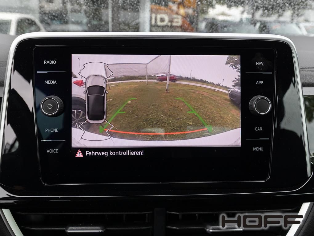 Volkswagen T-Roc R-Line - Samsaru's Car Outlet