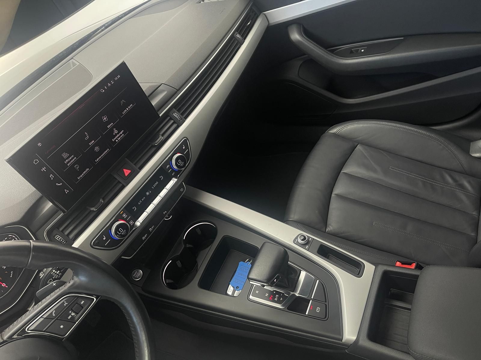 Audi A4 2.0 TDI 35 TDI ADVANCED - Samsaru's Car Outlet