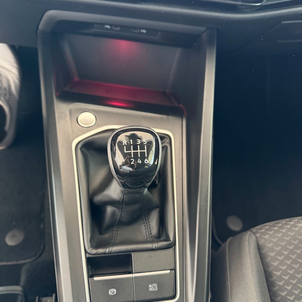 Volkswagen Golf VIII 1.5 TSI - Samsaru's Car Outlet