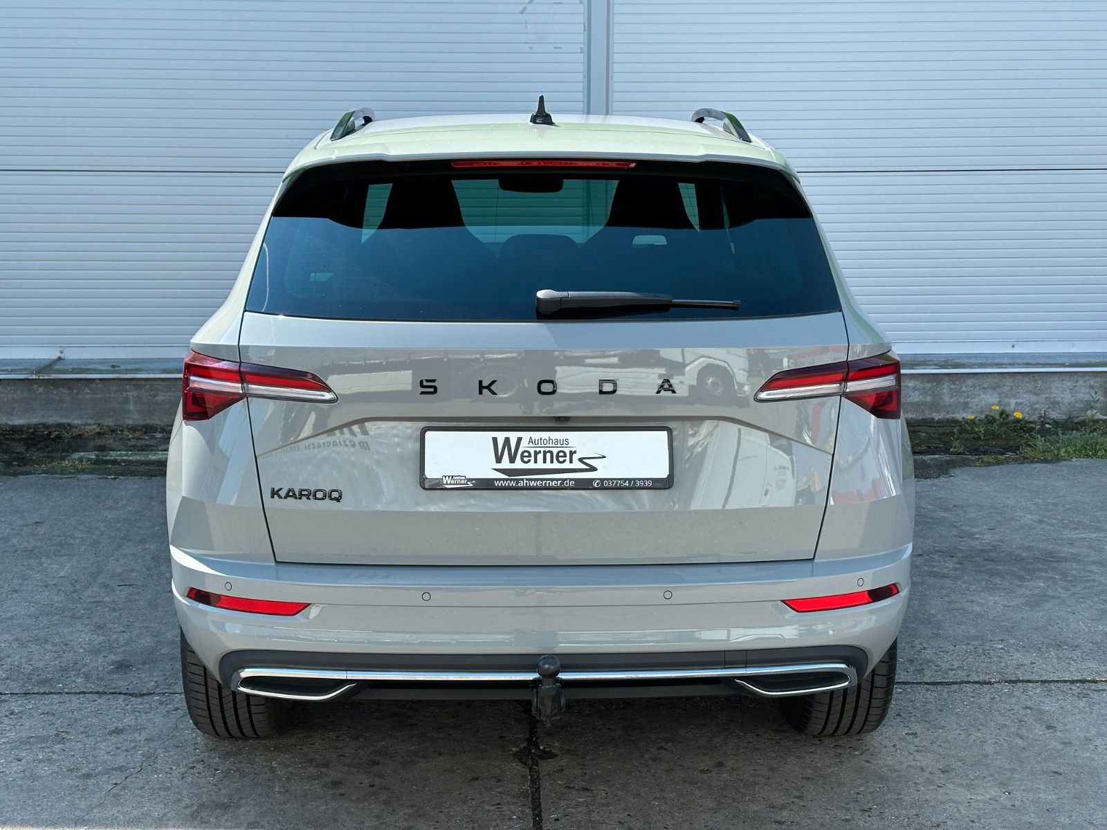 Skoda 150PS DSG Sportline NAVI ACC KAMERA eHK LM19"AHK