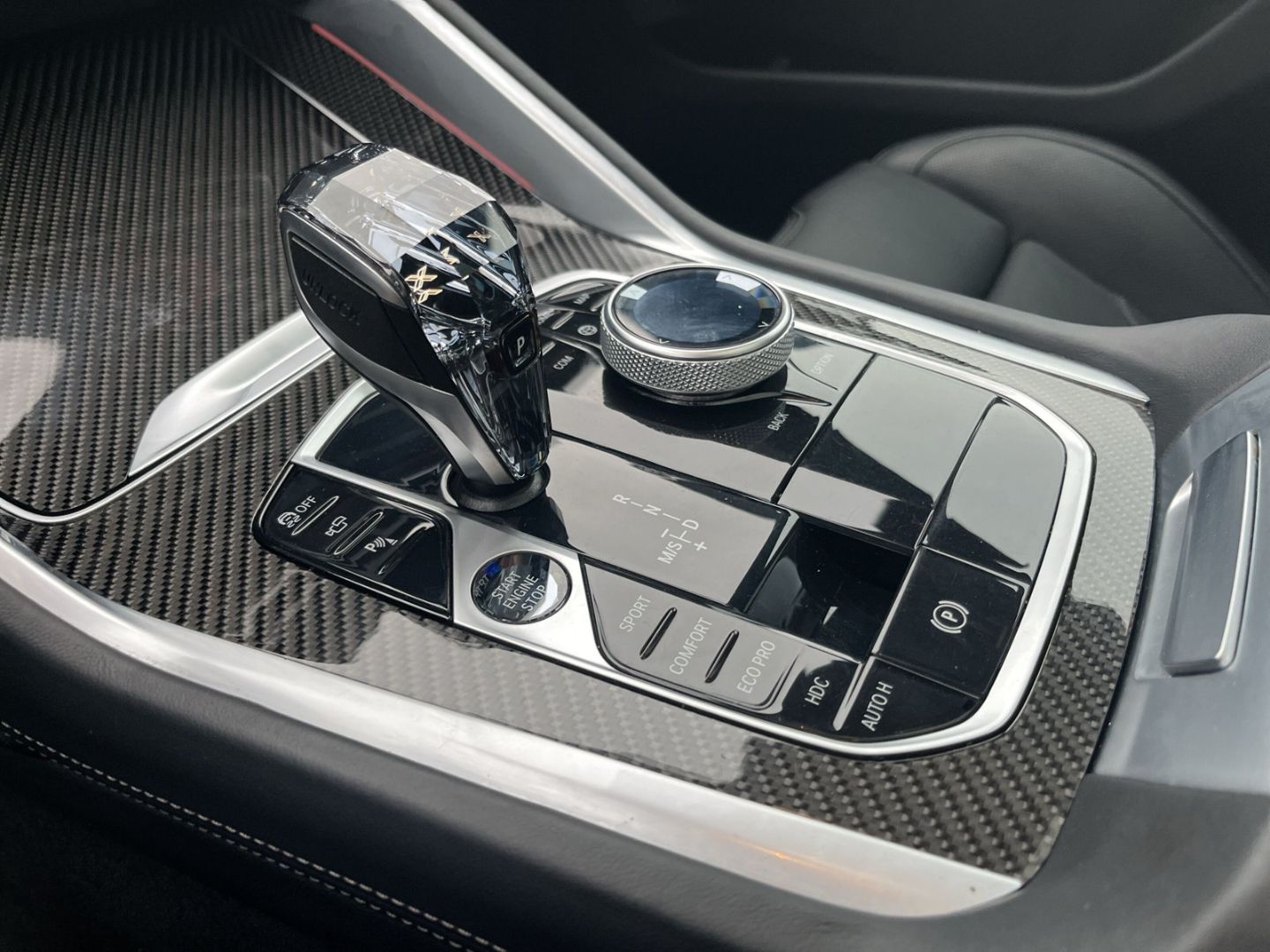 BMW X6 xDrive40d/M Sport/HUD/StHZG/AHK/BowersWilkins