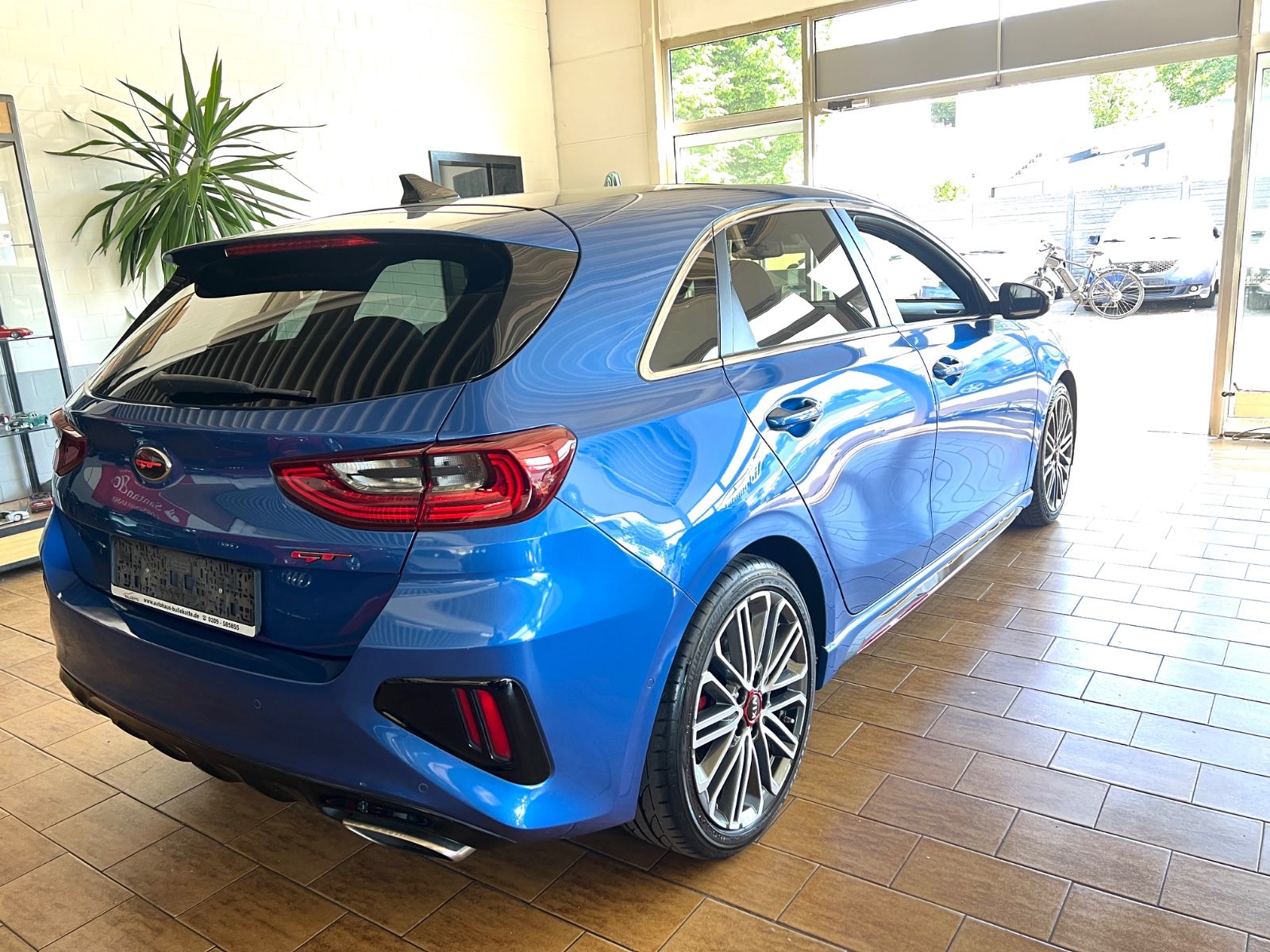 Kia cee'd GT - Samsaru's Car Outlet