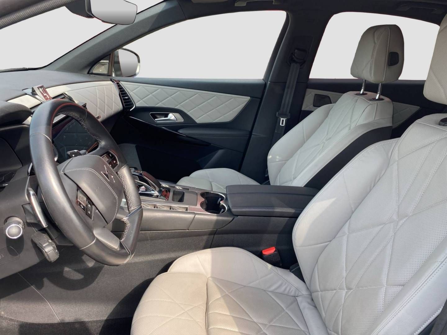 DS Automobiles DS7 (Crossback) E-Tense 300 1.6