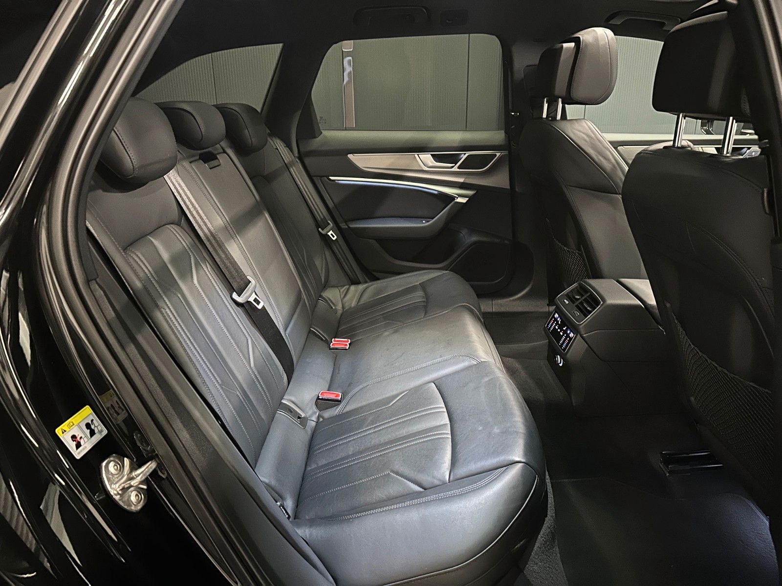 Audi A6 Avant 50 TDI quattro Sport - Samsaru's Car Outlet