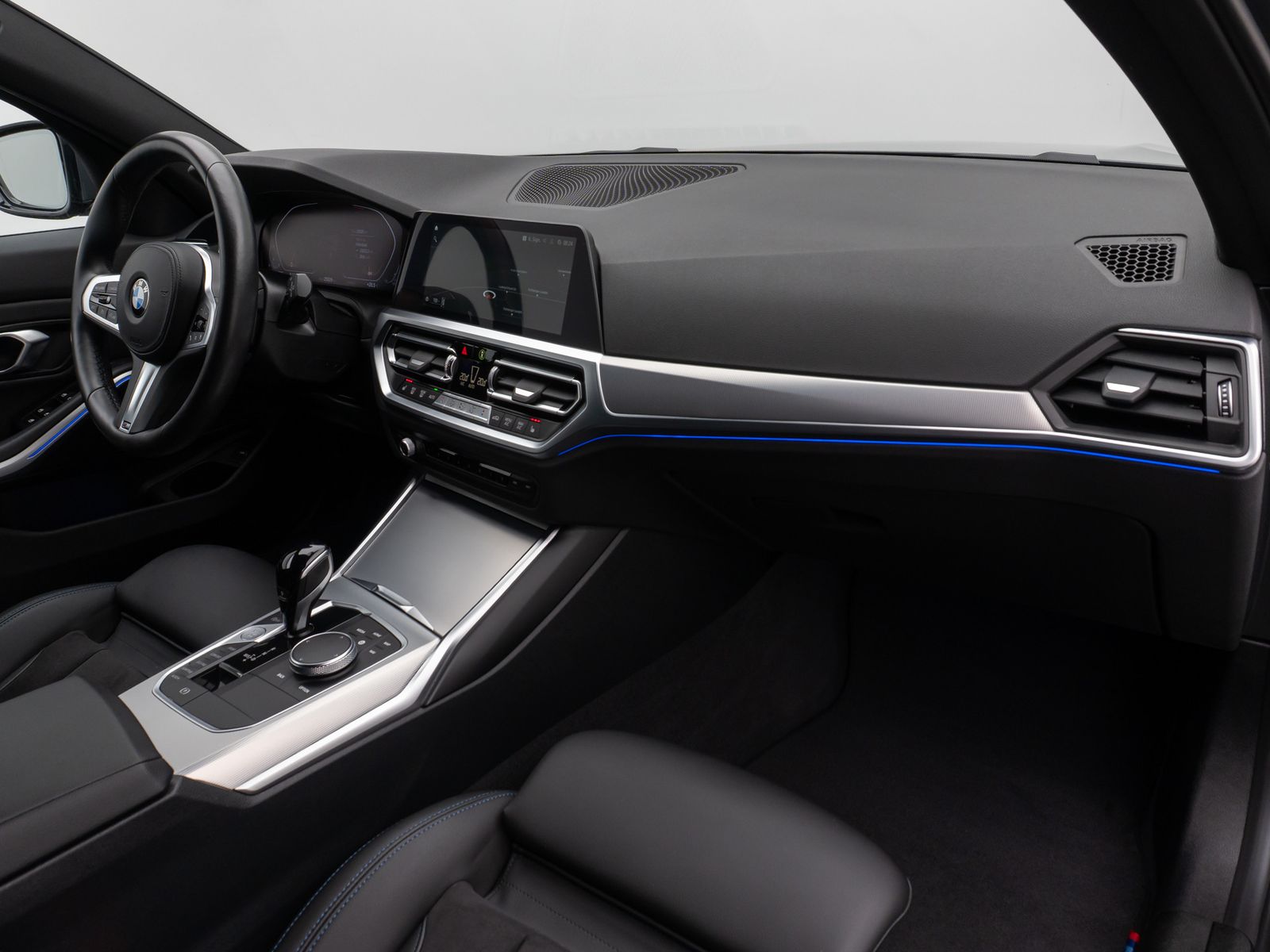 BMW 330i M Sport - Samsaru's Car Outlet