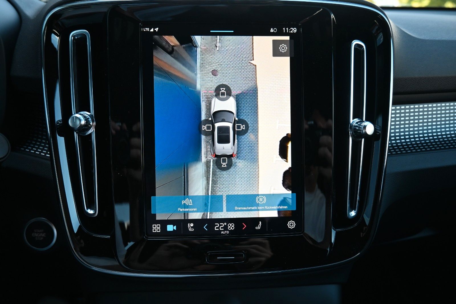 Volvo XC40 B4 DKG Plus Dark*FSHZG*360°*ACC*Allwetter