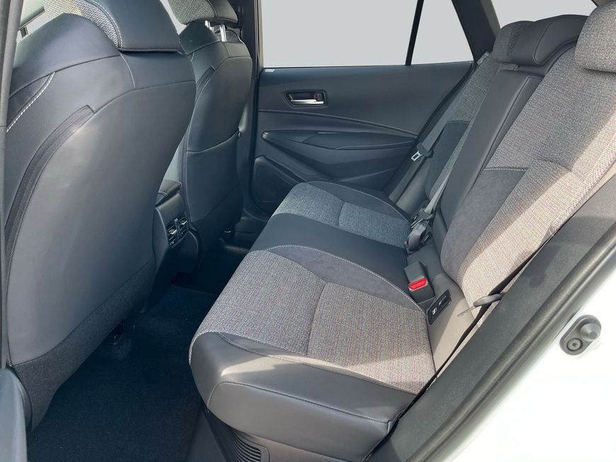 Toyota Corolla 2.0 Hybrid Touring Sports Teamplayer, Te
