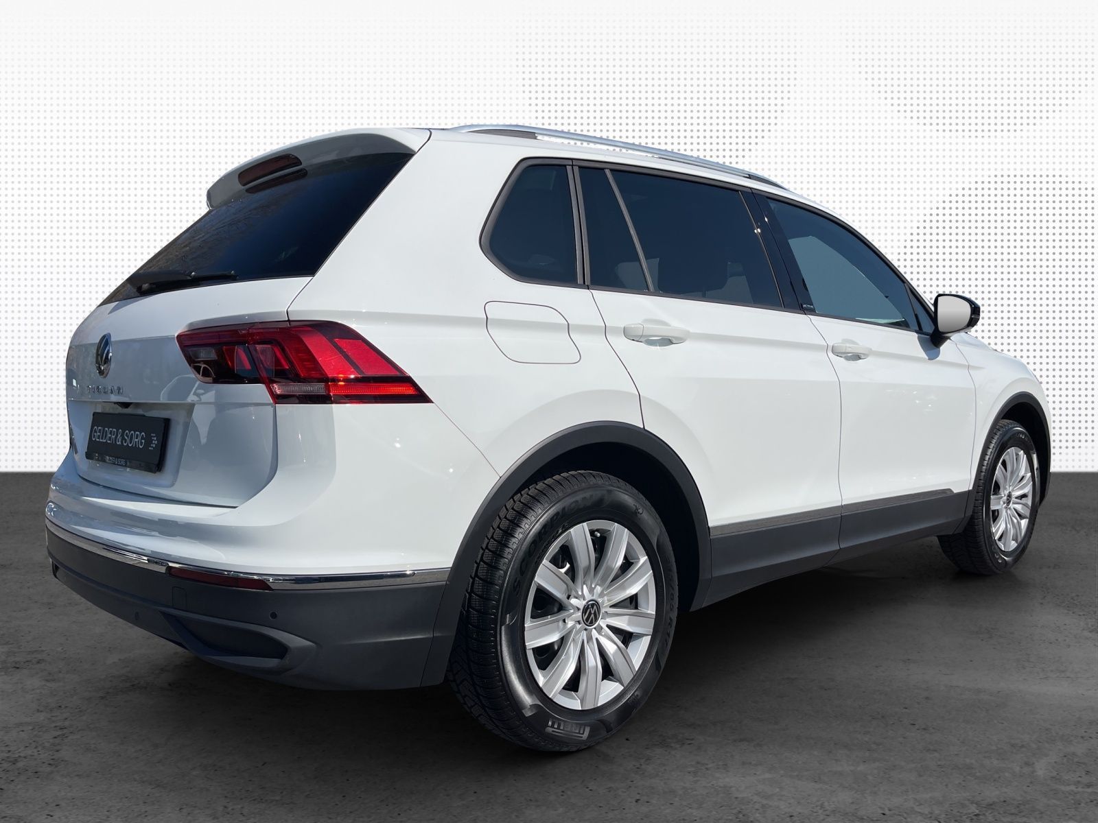 Volkswagen Tiguan Life 1.5 TSI - Samsaru's Car Outlet