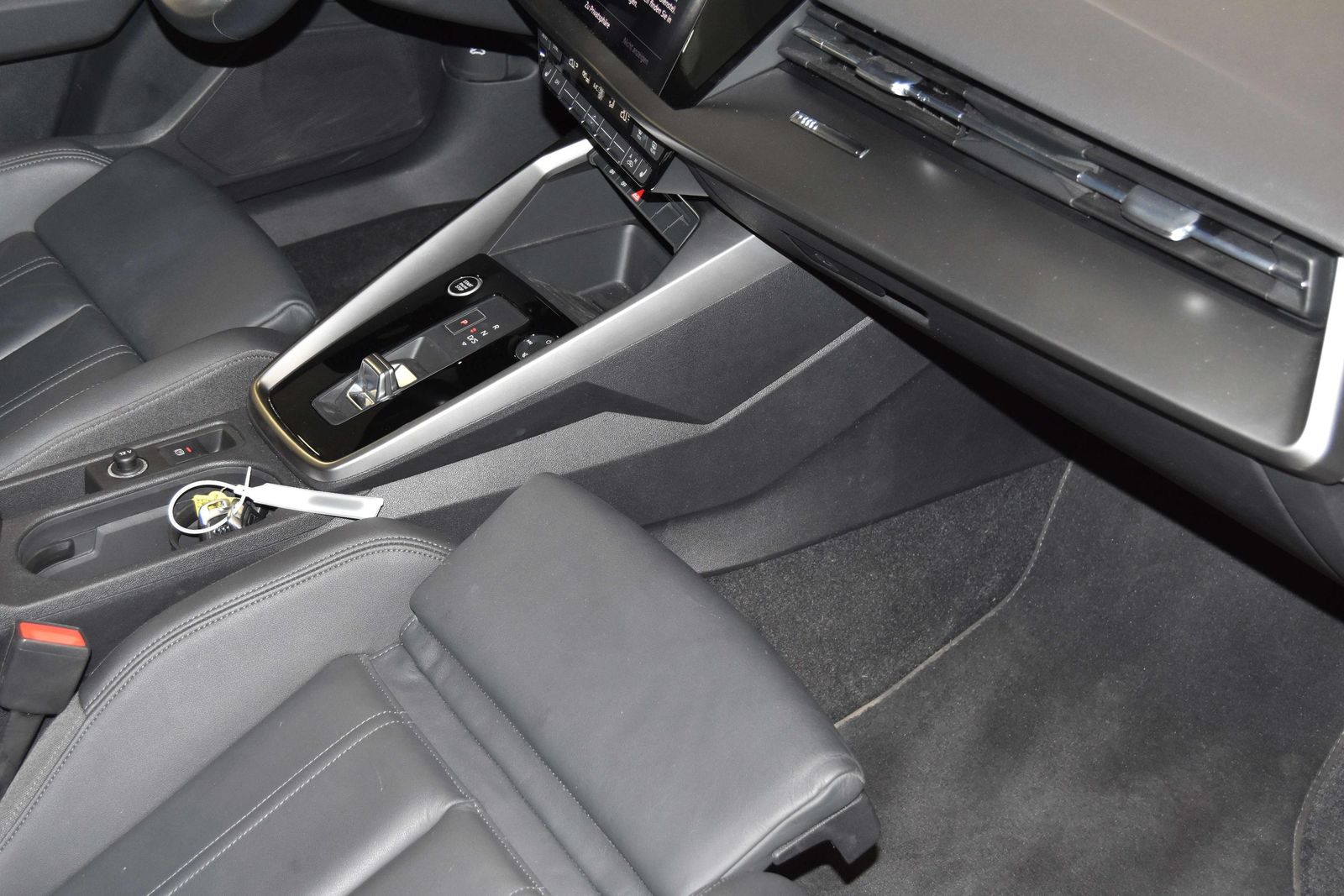 Audi A3 35 TFSI 19ZOLL S-Line 1HAND ACC LED ADVANCED