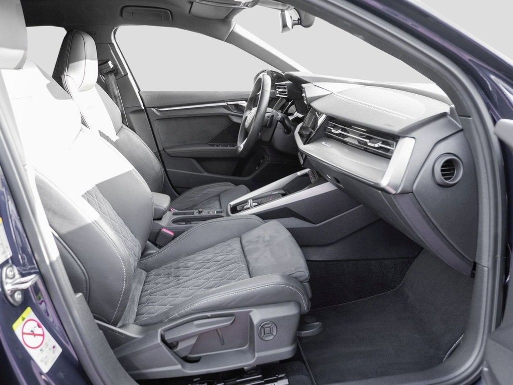 Audi A3 Sportback 45 TFSI e S line S-tron Navi Matrix