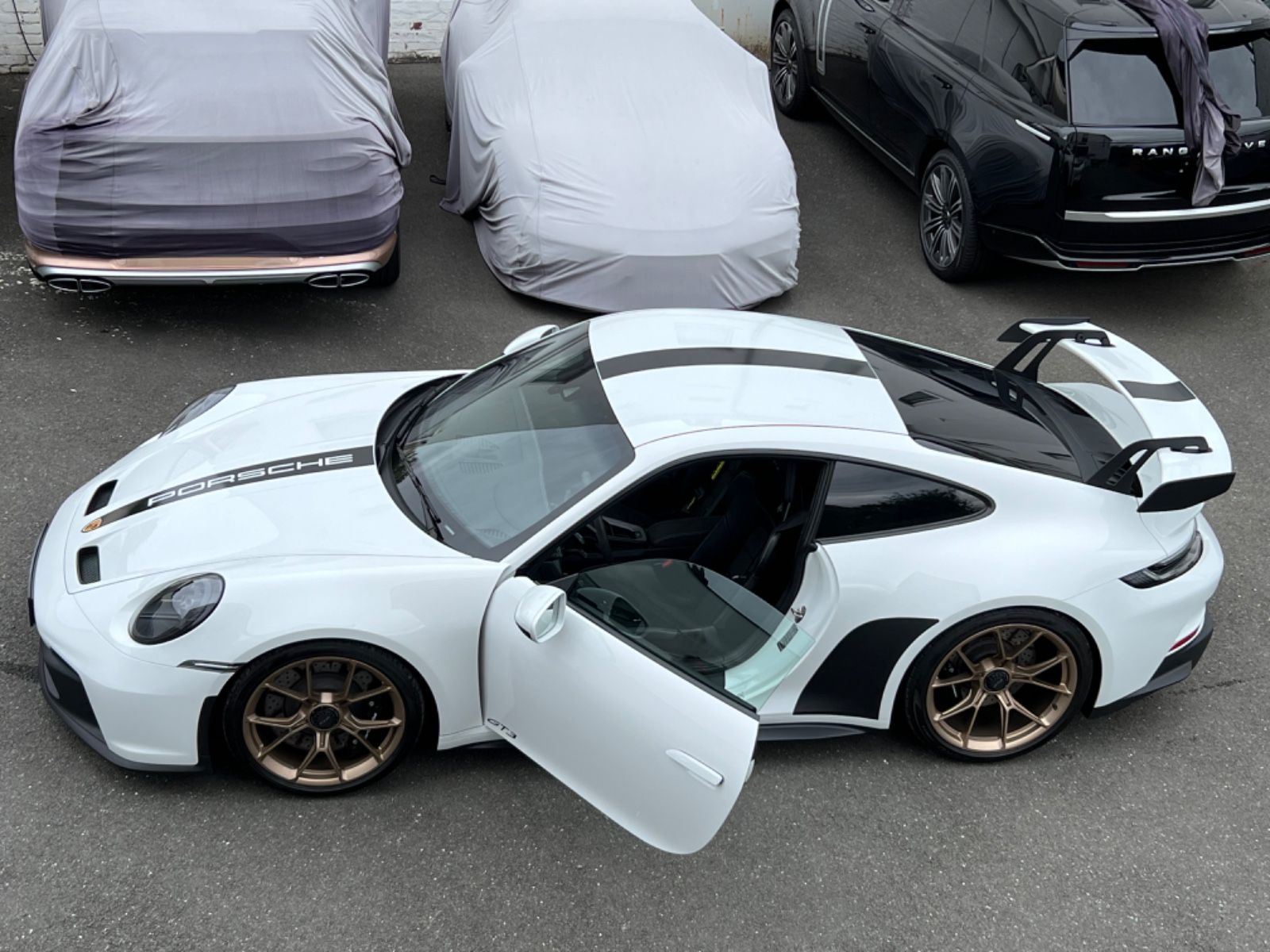 Porsche 911 GT3 - Samsaru's Car Outlet