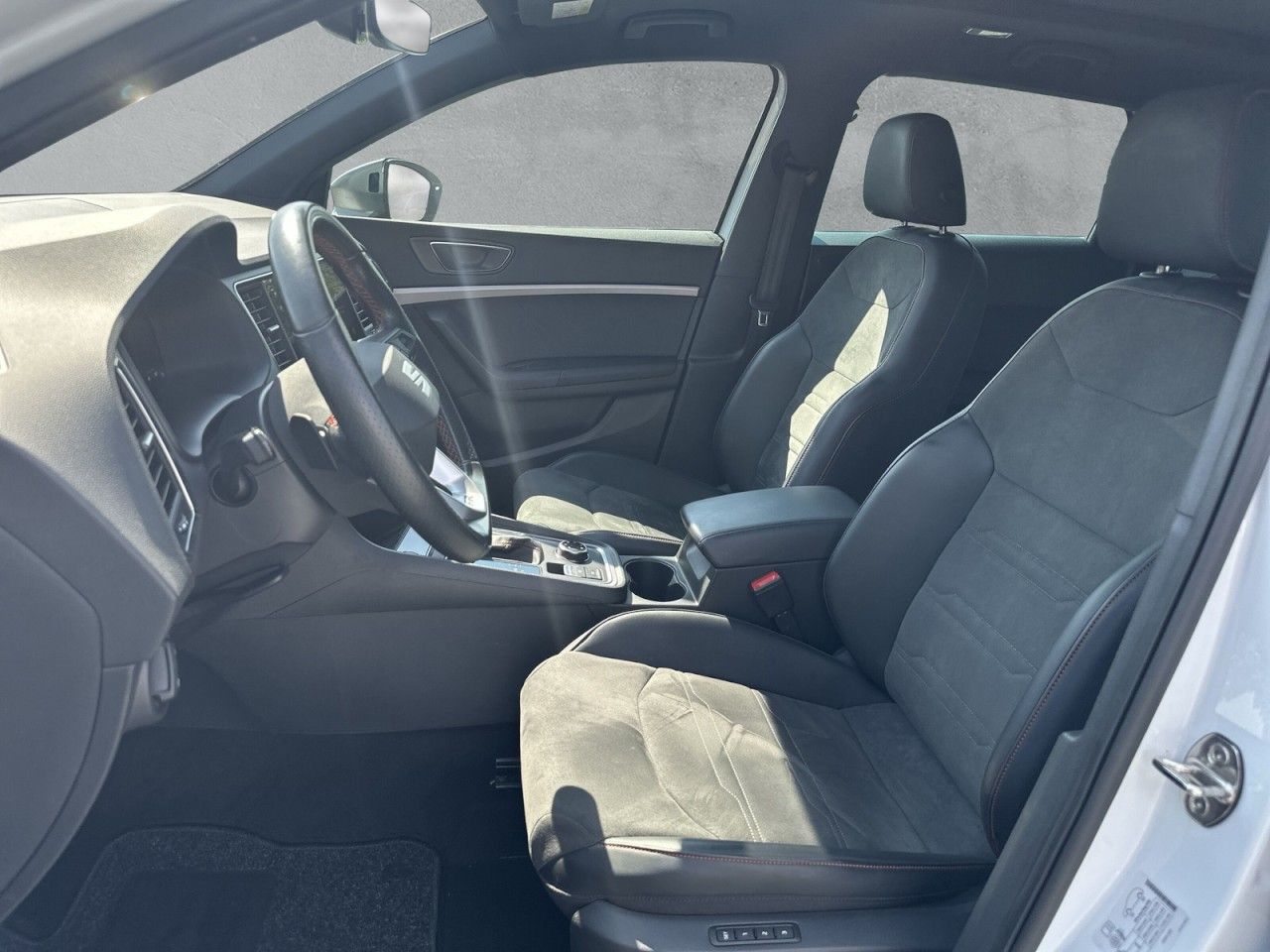Seat ATECA FR 2.0 TSI 190 PS DSG 4Drive*AHK*