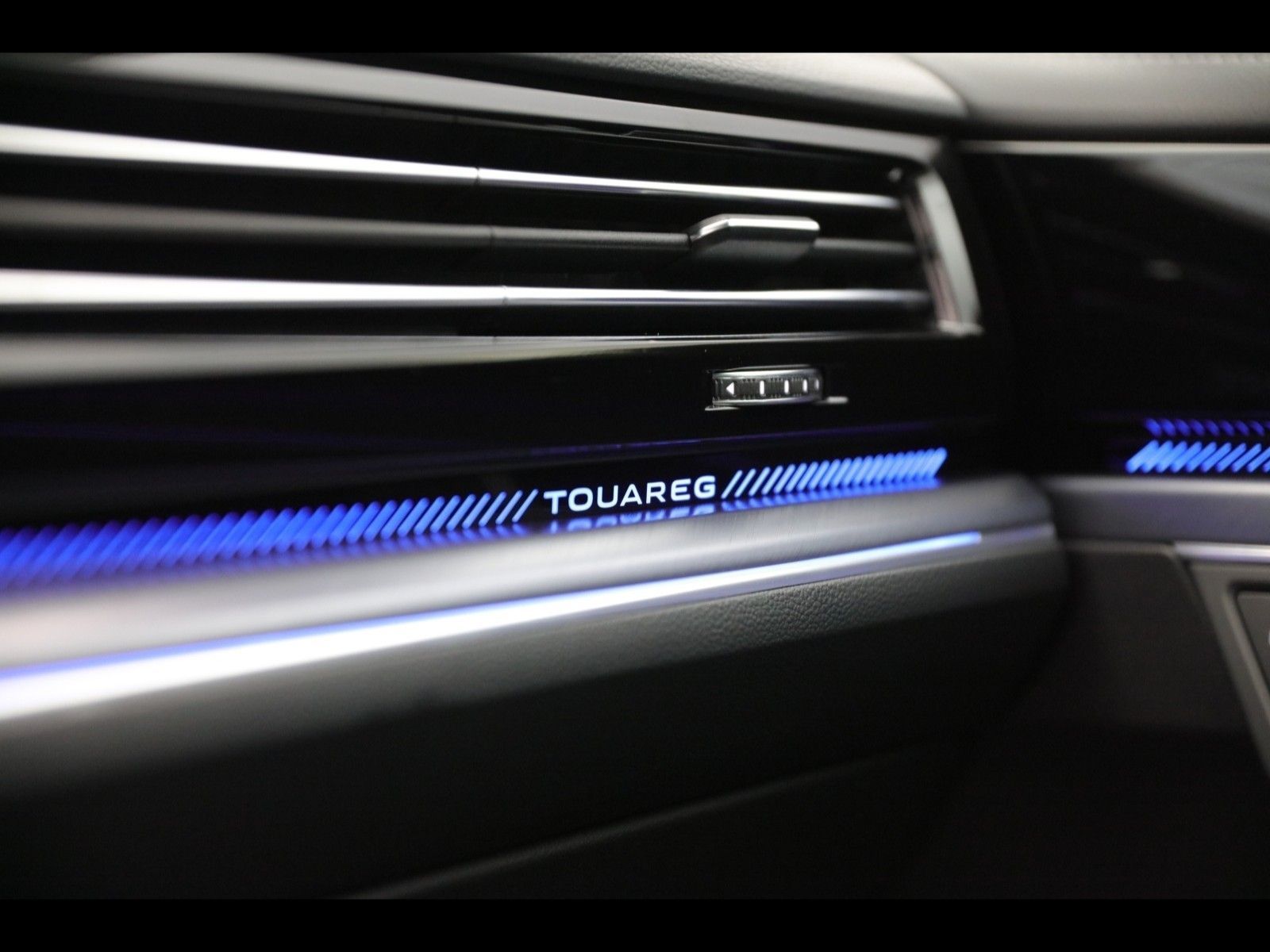 Volkswagen TOUAREG R-LINE BLACK STYLE 3.0 V6 TDI TIPTRONIC