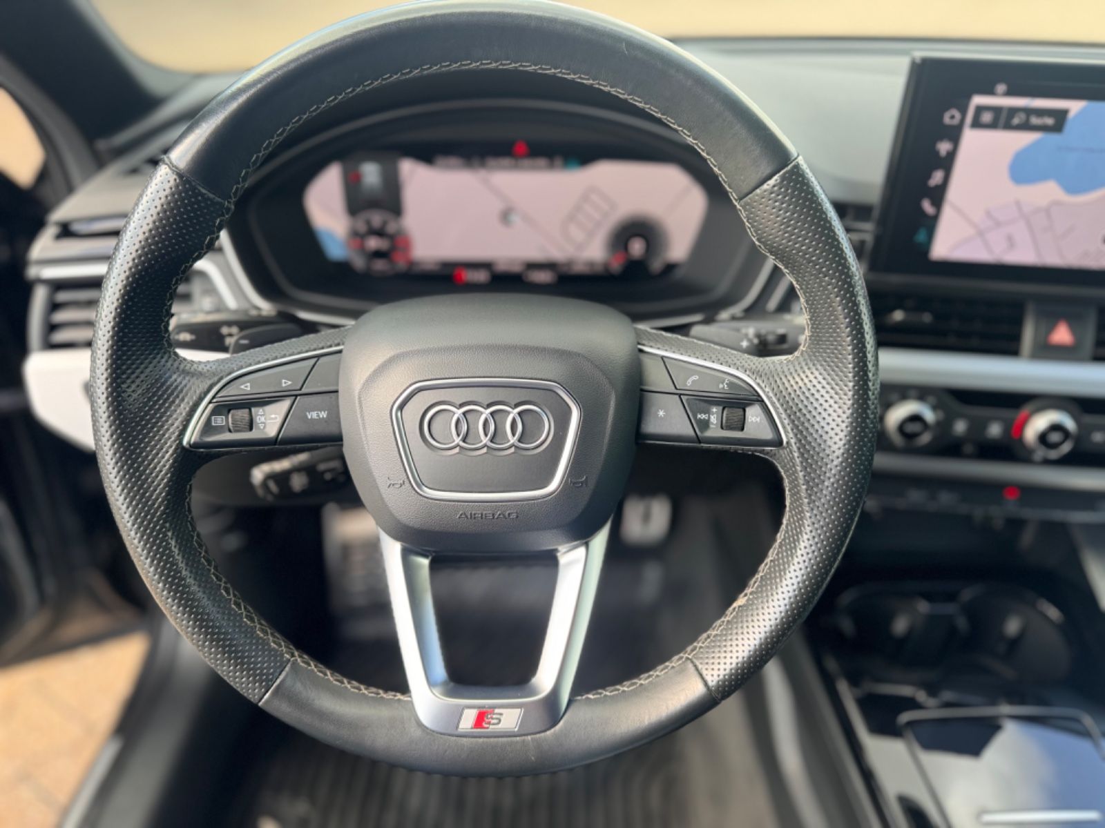 Audi A4 Avant 35 TDI S line - Samsaru's Car Outlet