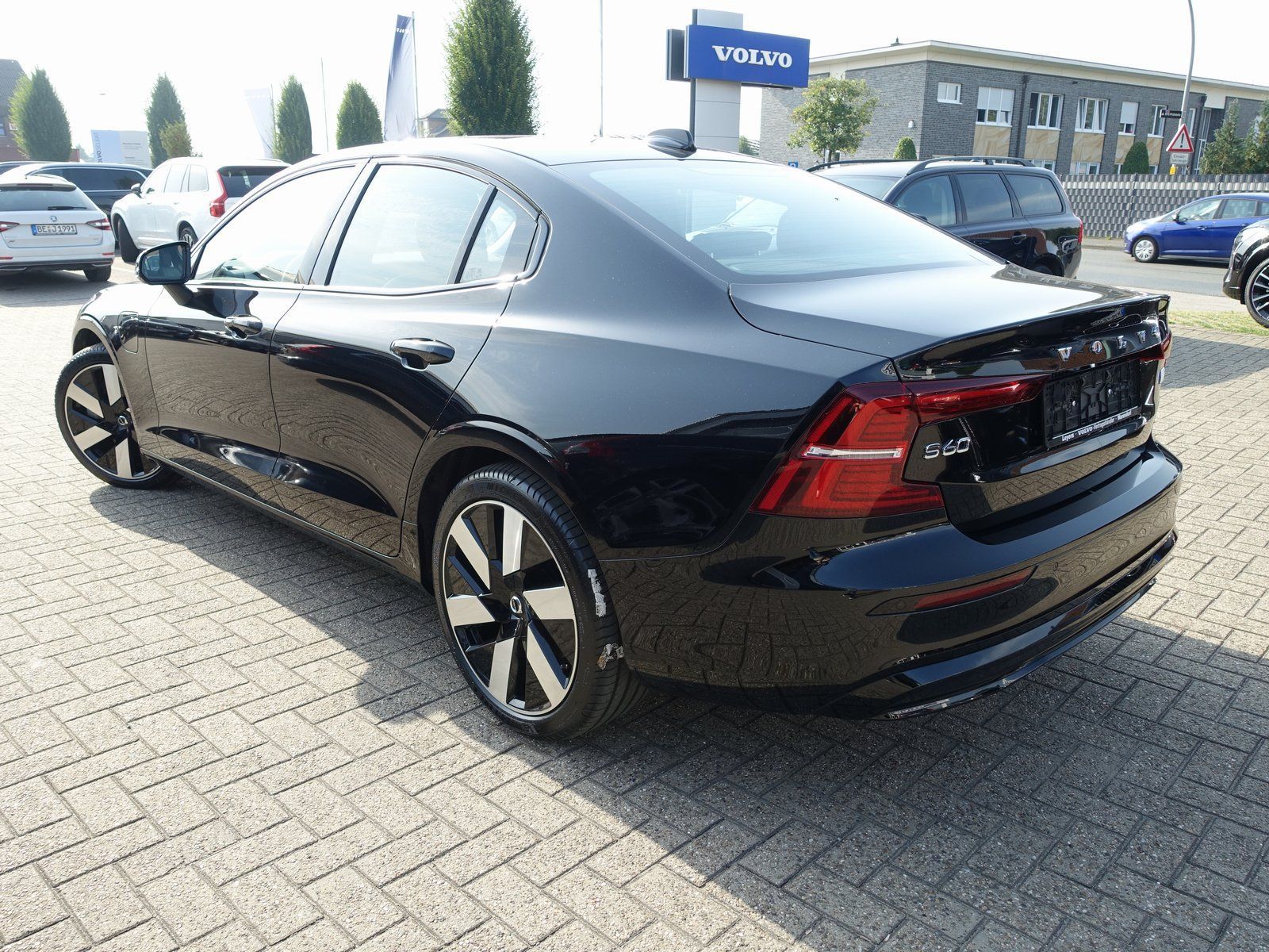 Volvo S60 Recharge Ultimate T8 AWD/360°/B&W/Massage