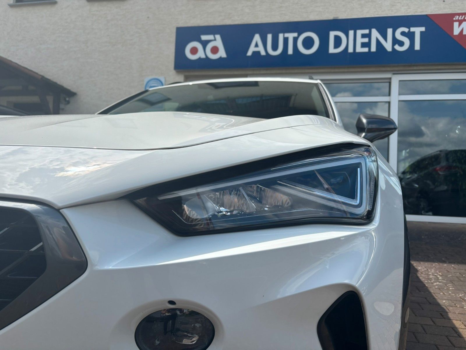 Cupra Formentor VZ e-Hybrid - Samsaru's Car Outlet