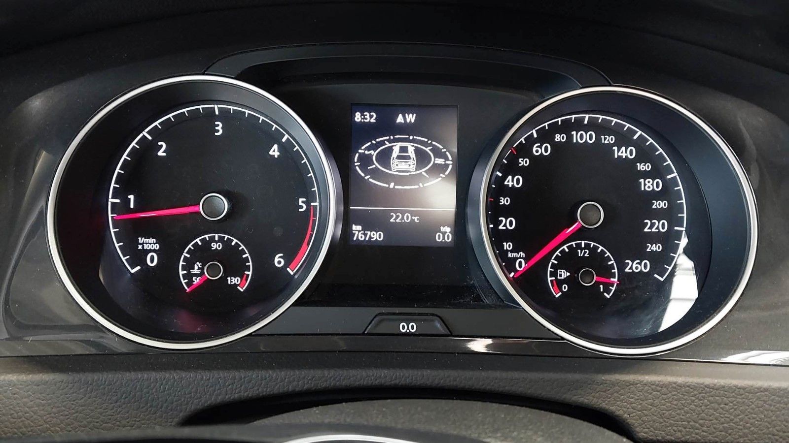 Volkswagen Golf 7 Var. 1.6 TDI COMFORTLINE - Samsaru's Car Outlet