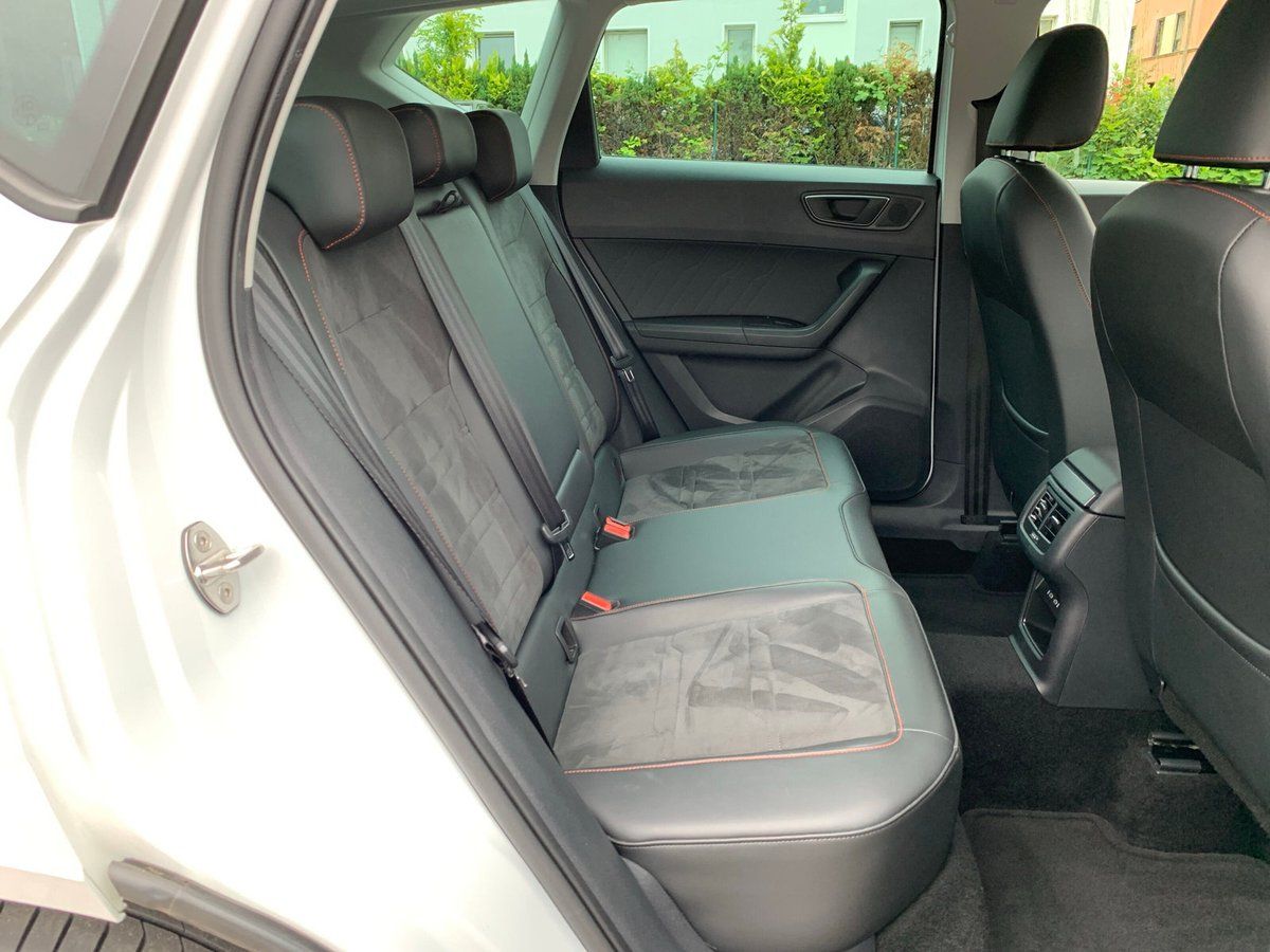 Seat Ateca FR 2.0 TSI DSG 4Drive AHK+NAVI+KAMERA+SHZ+