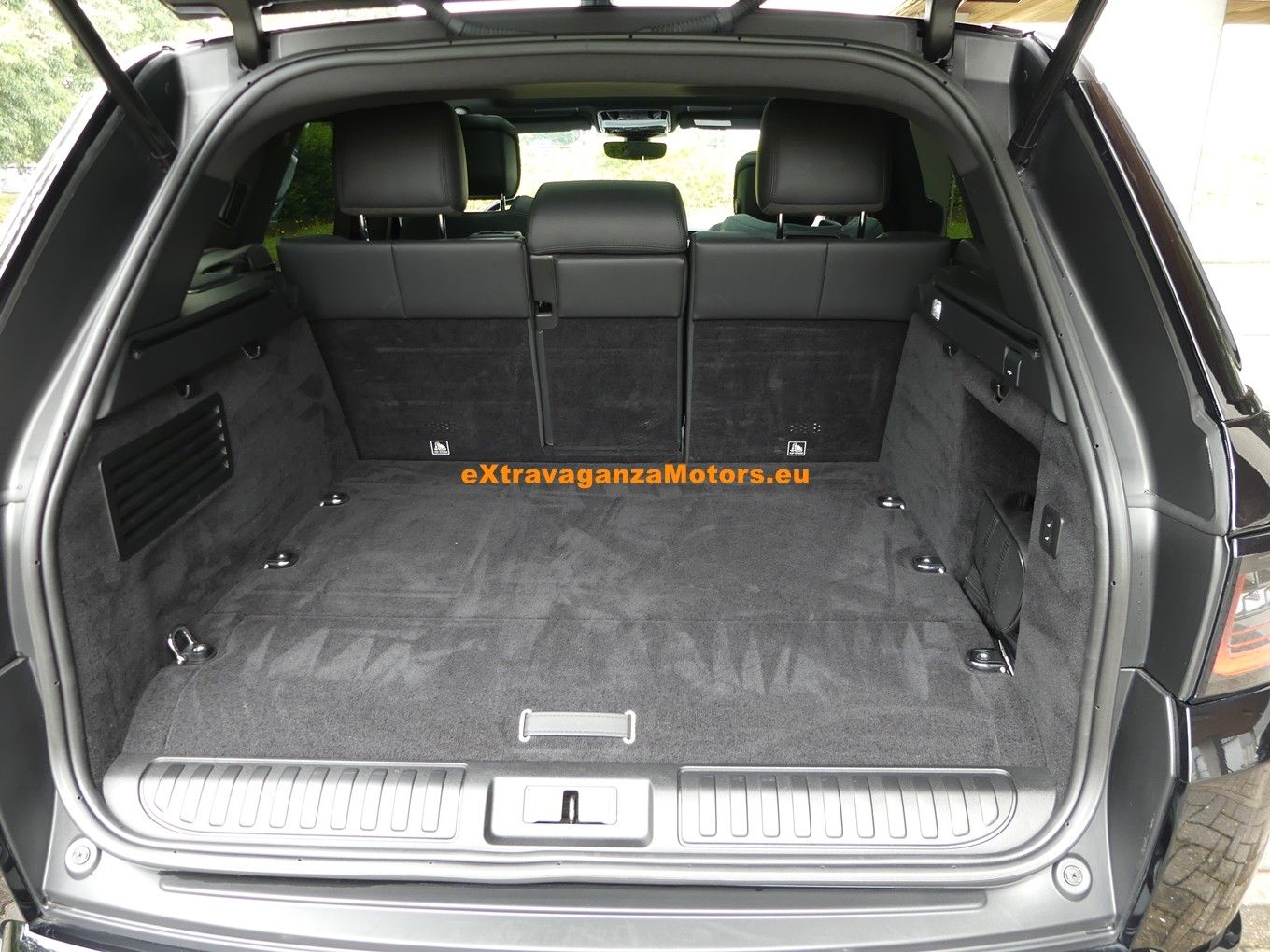 P400e PHEV HSEDynamic - Samsaru's Car Outlet