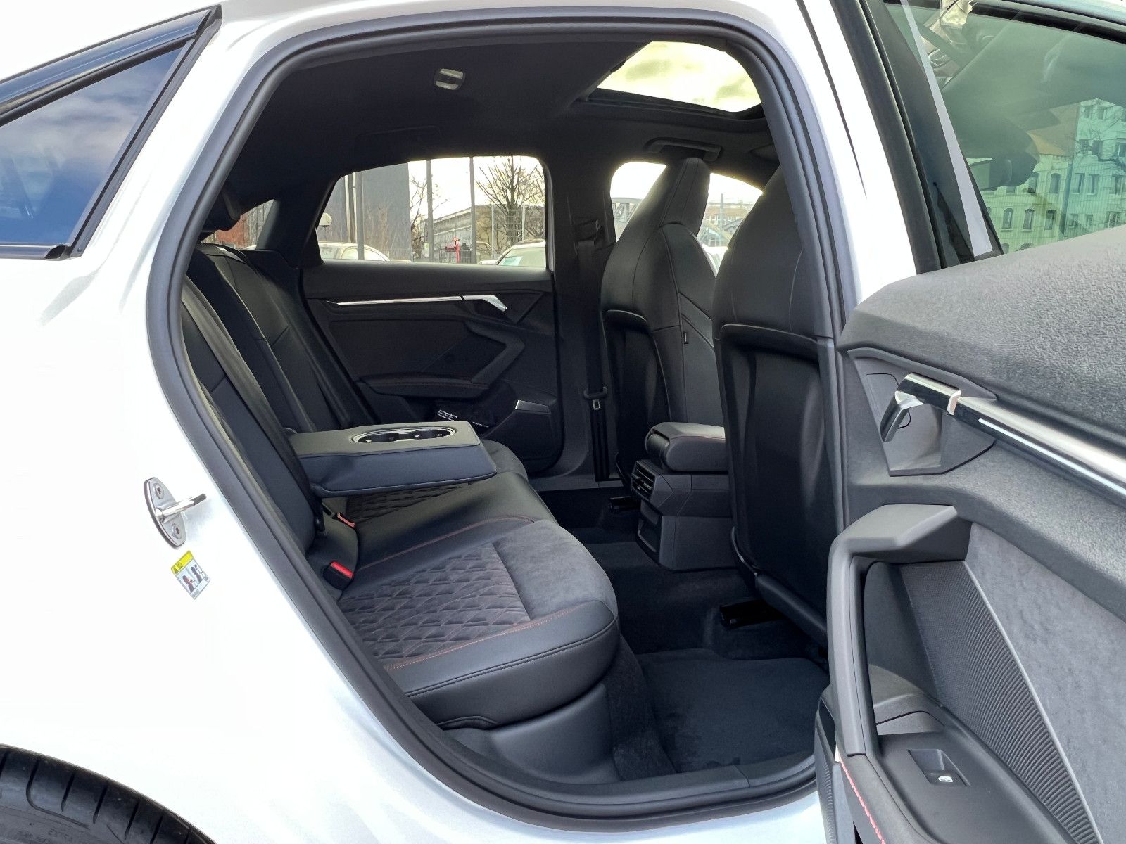 Audi A3 Lim. 3X S-LINE BLACK EDITION PANO HUD CARBON