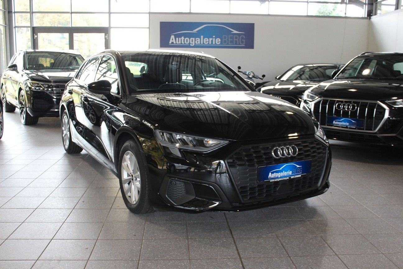 Audi A3 Sportback 35 TDi S-tronic Park Assist App DAB