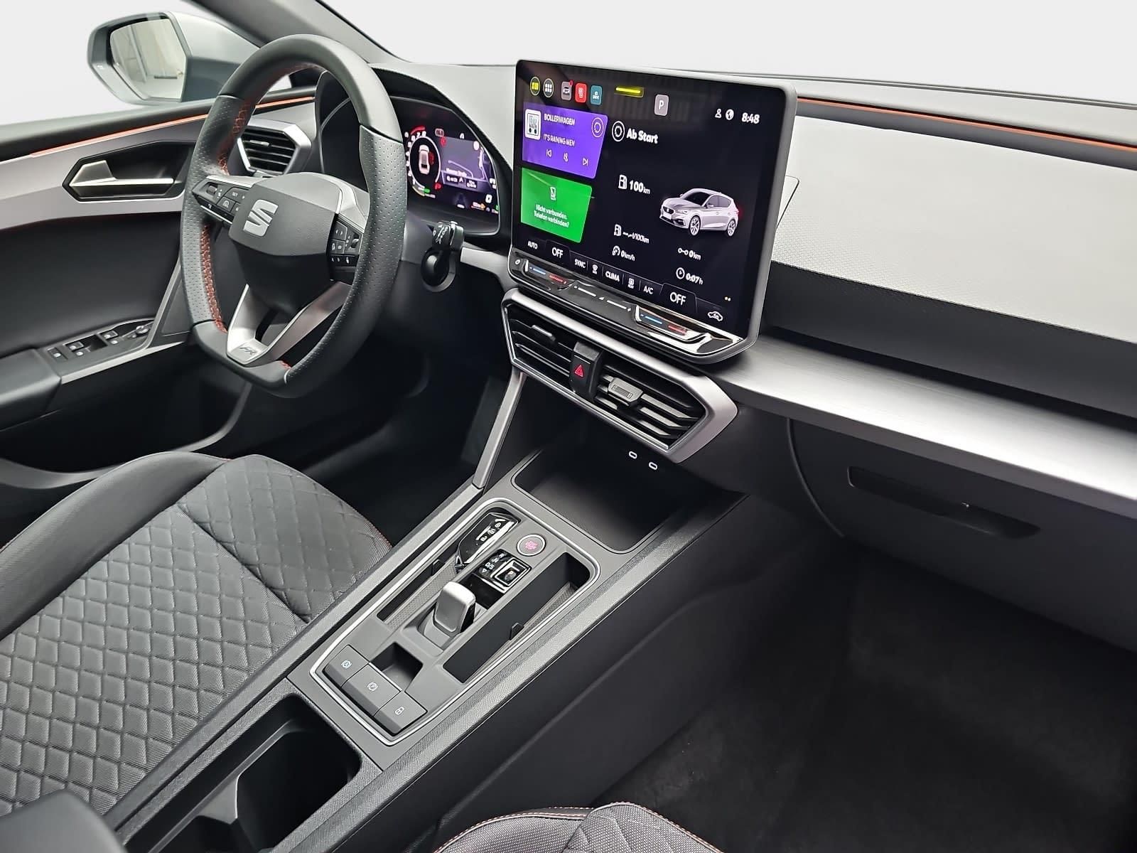 Seat 1.5 ETSI DSG FR NAVI LED PANO LM17