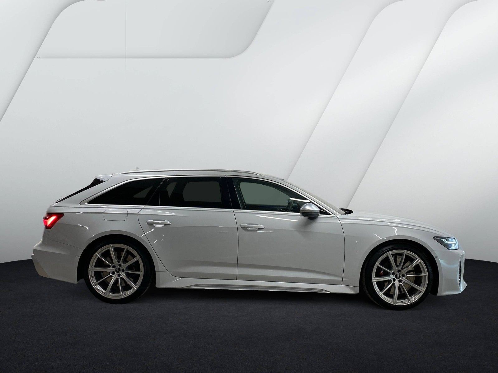 Audi RS6 Avant 4.0 TFSI quattro Laser+280+Standh+Pano