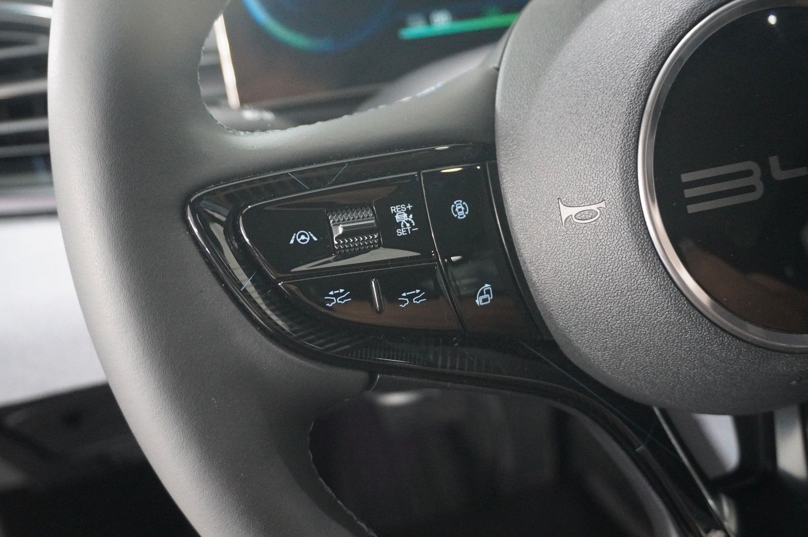 BYD SEAL RWD DESIGN 82,5 KWH NAVI/LED/360°/SPORT/DAB