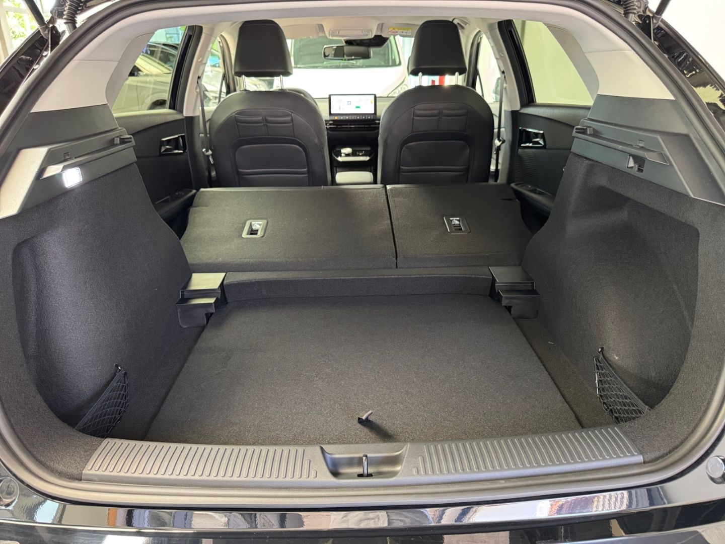 MG4 Luxury 360grad Kamera SHZ Lenkradheizung Nav