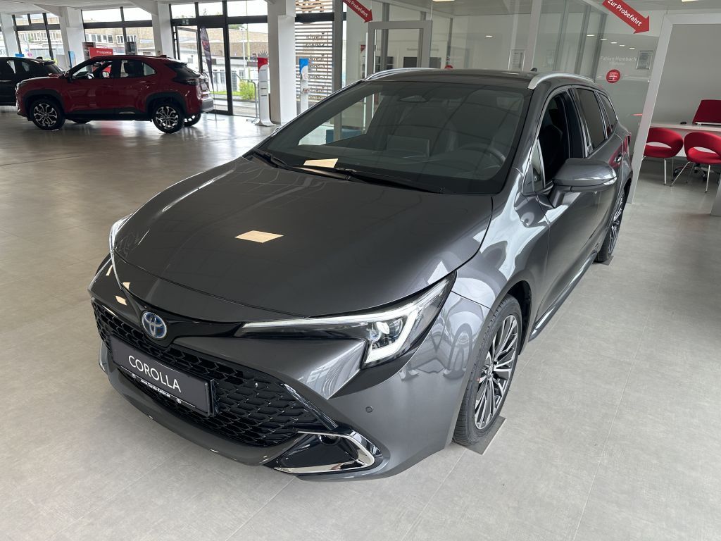 Toyota Corolla 2.0 Hybrid Touring Sports Team D