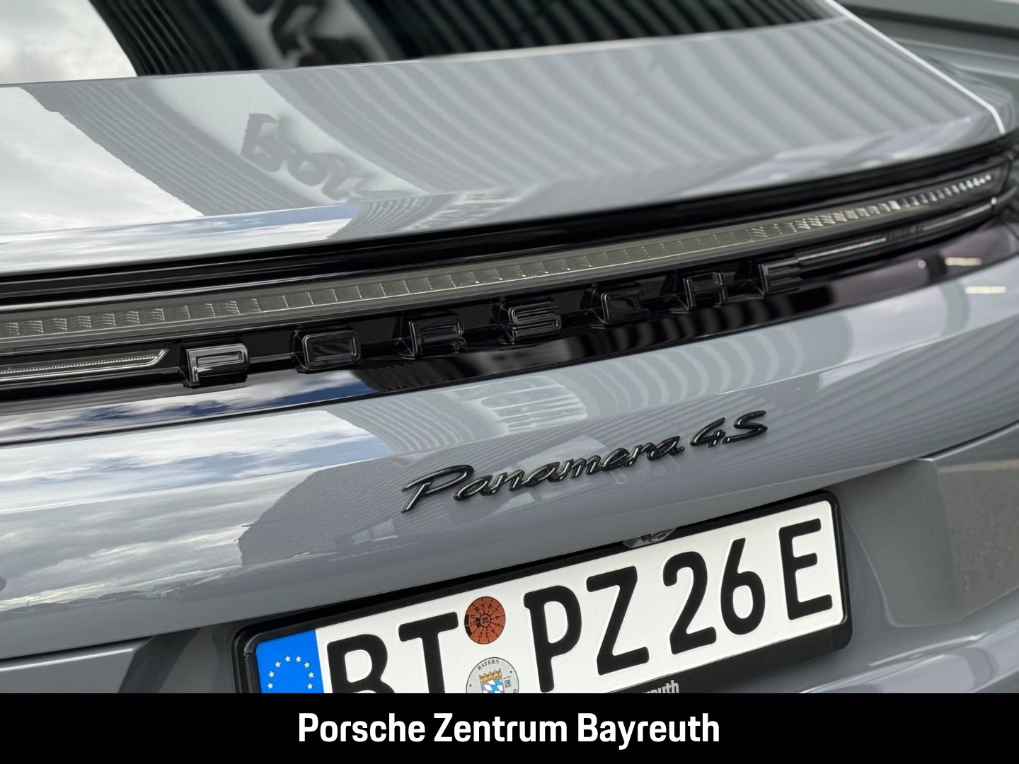 Porsche Panamera 4 S E-Hybrid *verfügbar ab 03.12.2025*