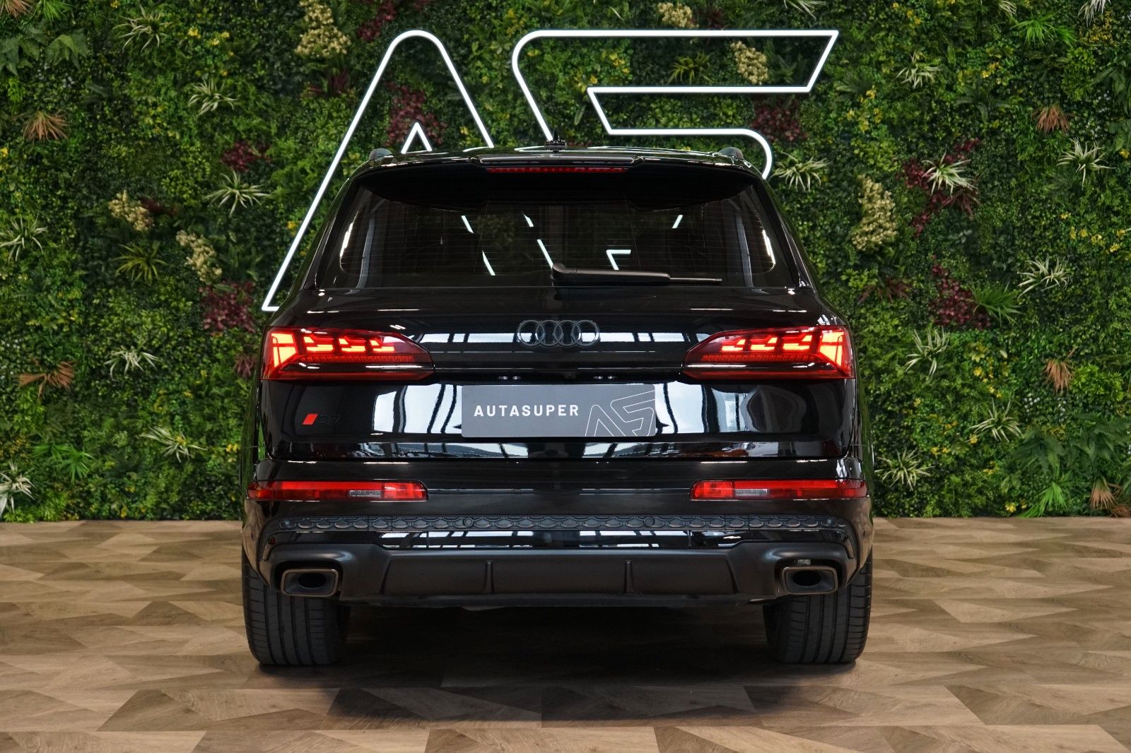 Audi Q7 50 TDI*S-LINE*TOW*OLED*AUX.HEAT*CZ*73.636€ NETTO