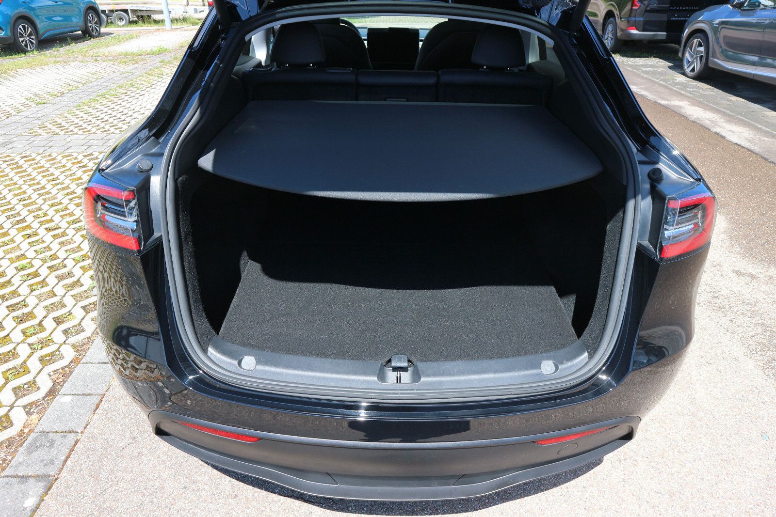 Tesla Model Y Long Range Dual AWD Leder Panoramadach