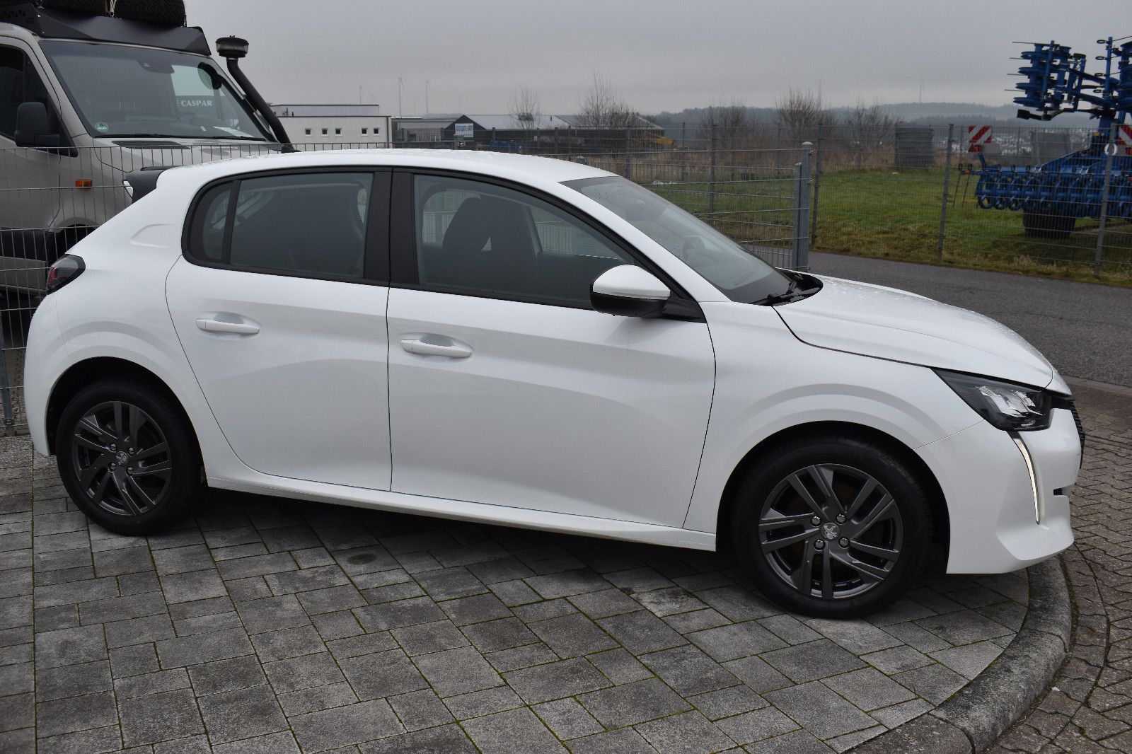 Peugeot 208 ActivePack 100 - Samsaru's Car Outlet