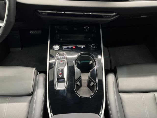 Audi A5 Avant TFSI qu. S line MATRIX AHK 19 TECH PRO
